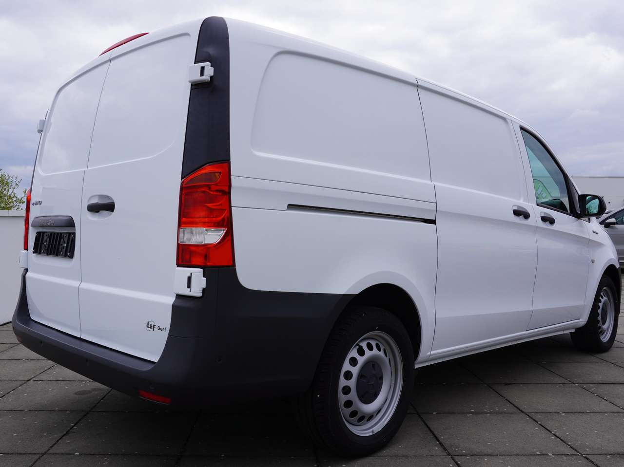 Mercedes-Benz Vito e Vito/NieuwPrijs 32.946€ excl/navi/parktronic — foto 3 van 13