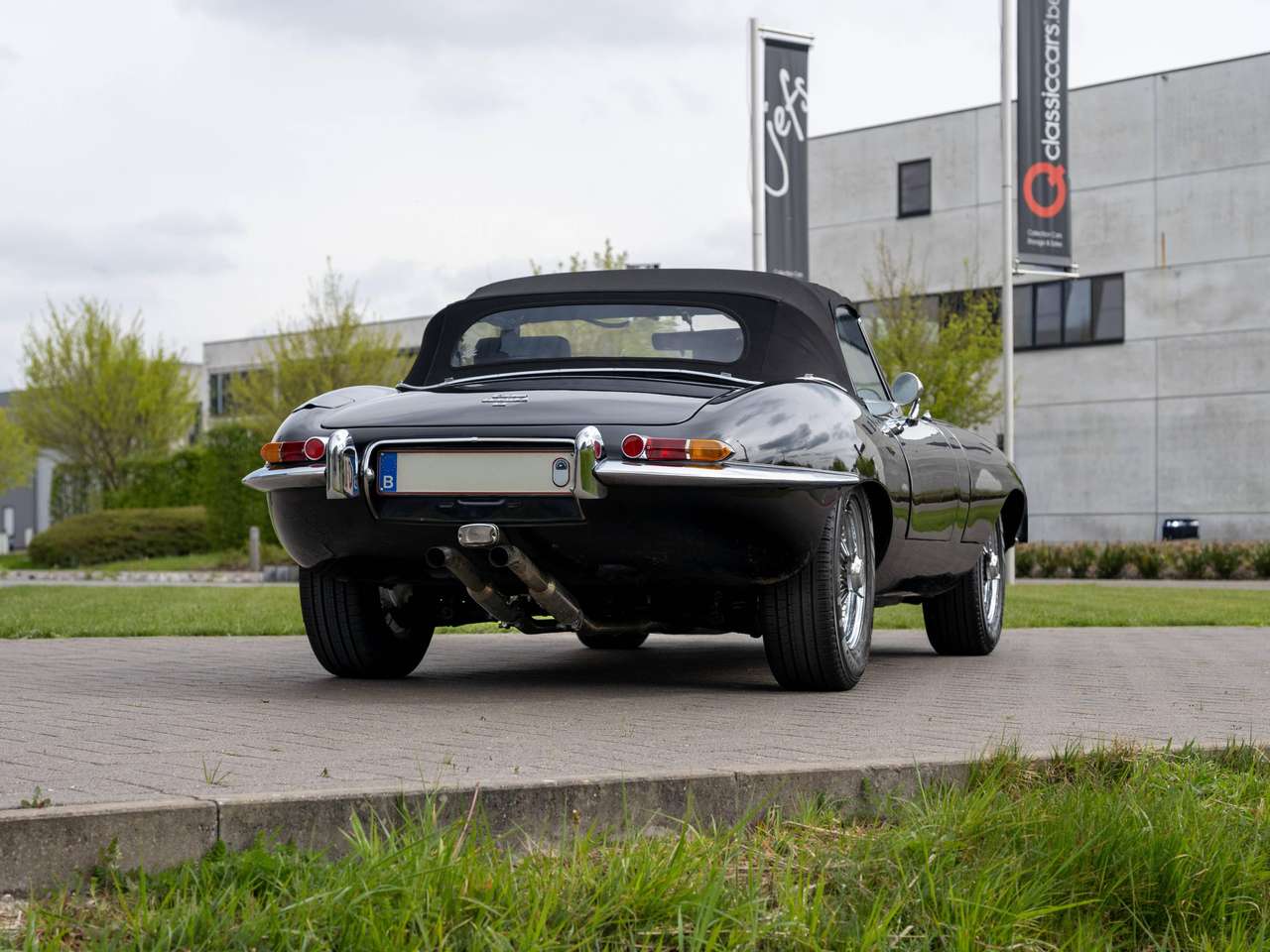 Jaguar E-Type 4.2 cabrio 5 speed — foto 8 van 25