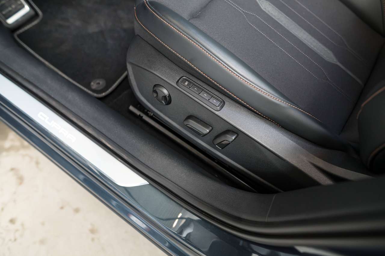 CUPRA Formentor VZ|4MOTION|GARANTIE|PANO|KEYLESS|SFEERVERL.|ZETELVERW.|ACC|LA| — foto 24 van 25