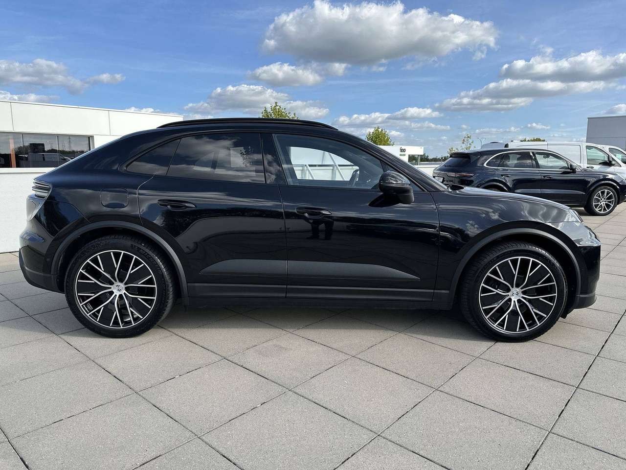 Porsche Macan 4 ELECTRIC catalogusprijs 118.504€ euro full full option!!! — foto 3 van 19