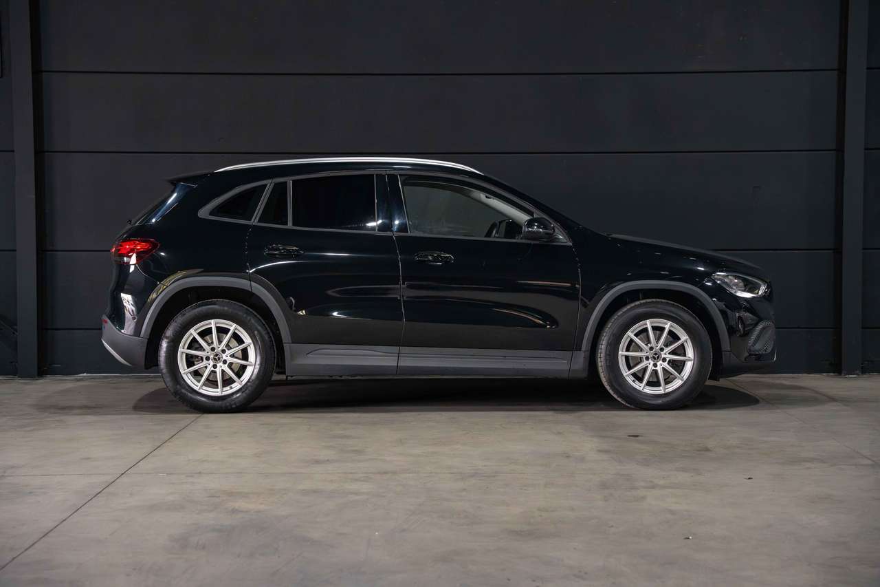 Mercedes-Benz GLA 180 (2021) — foto 5