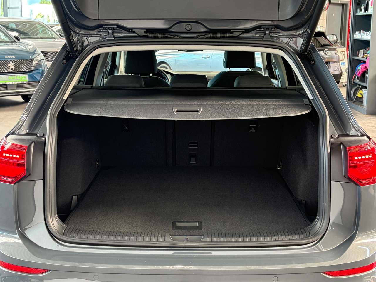 Volkswagen Golf Variant VERKOCHT — foto 4 van 20
