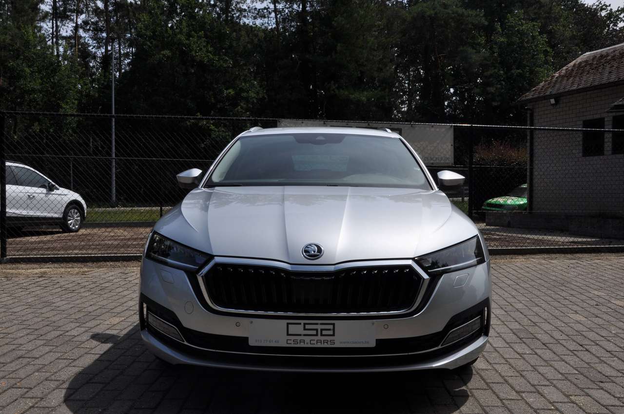 Skoda Octavia Combi "Break" CLEVER 1.0 TSI eTec - AUTOMAAT - MILD HYBRIDE -16.000 Km — foto 4 van 15