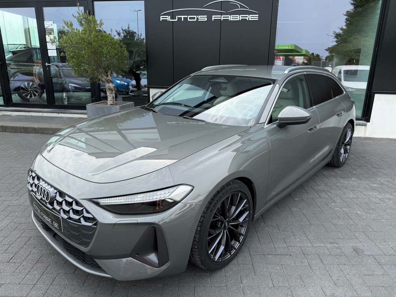 Audi A5 Avant 2.0 TFSI Quattro S-Tronic S- Line  Top configuration