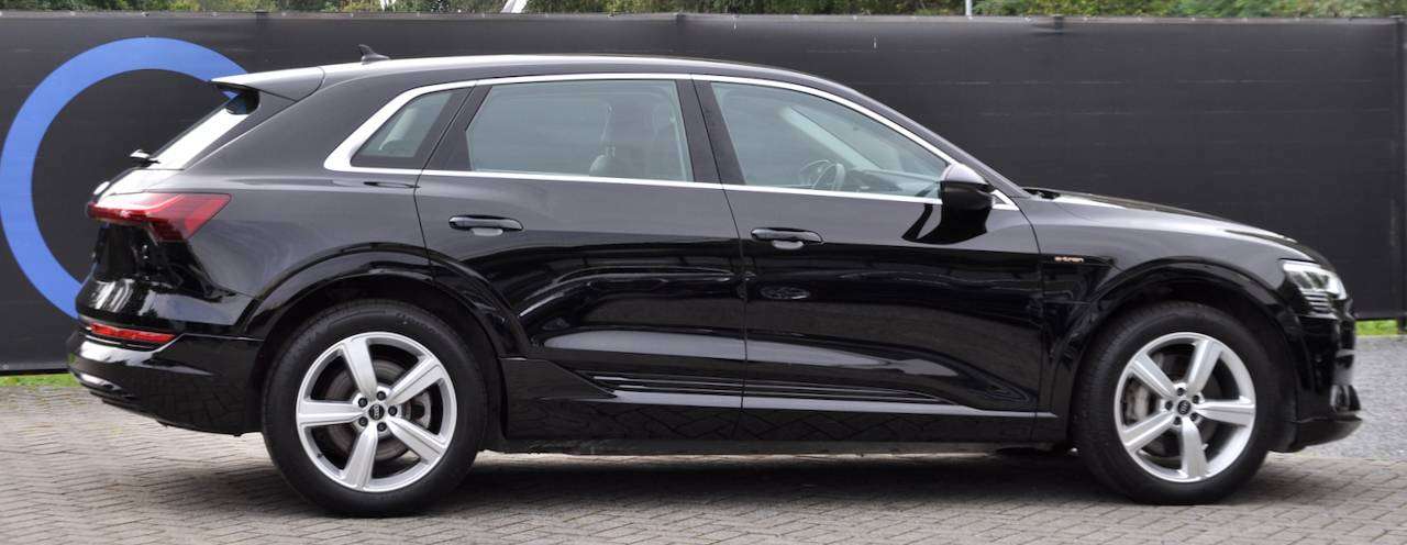 Audi e-tron 50 QUATTRO LEDER CAMERA 19" — foto 2 van 13