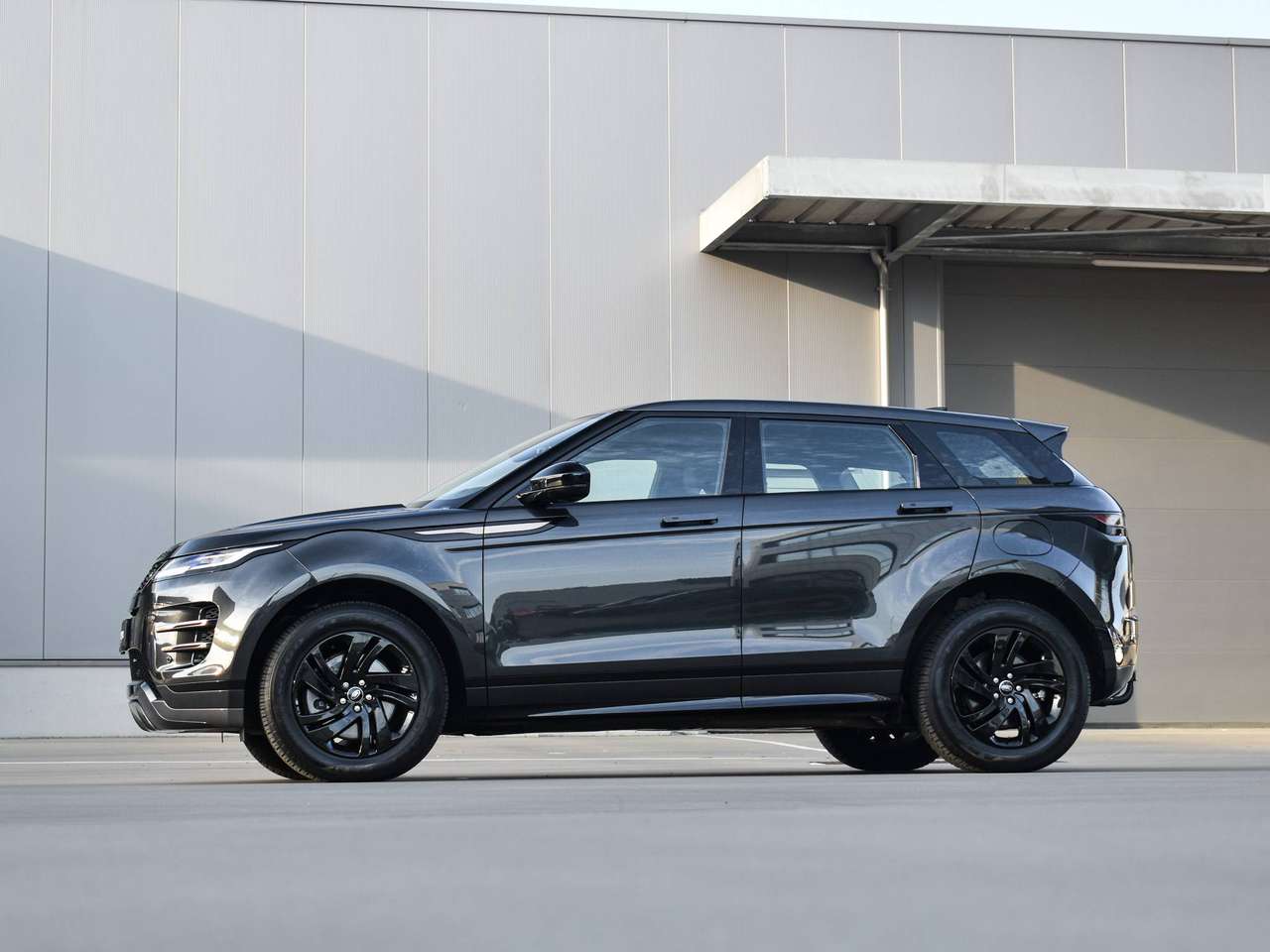 Land Rover Range Rover Evoque P300e R-DYNAMIC S - PHEV - AWD — foto 2 van 25