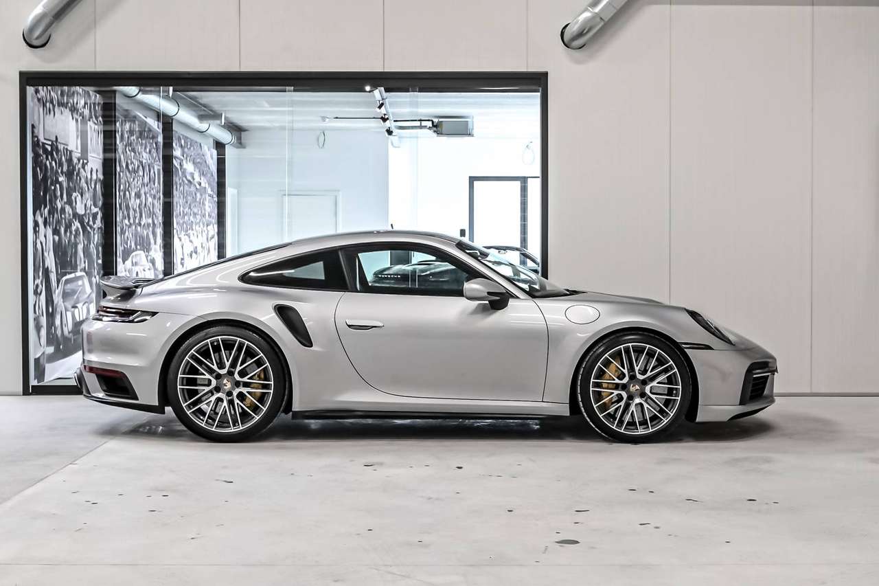 Porsche 992 911 Turbo Ceramic PCCB/sport Chrono/18W/PTV+/PDLS+ — foto 4 van 25