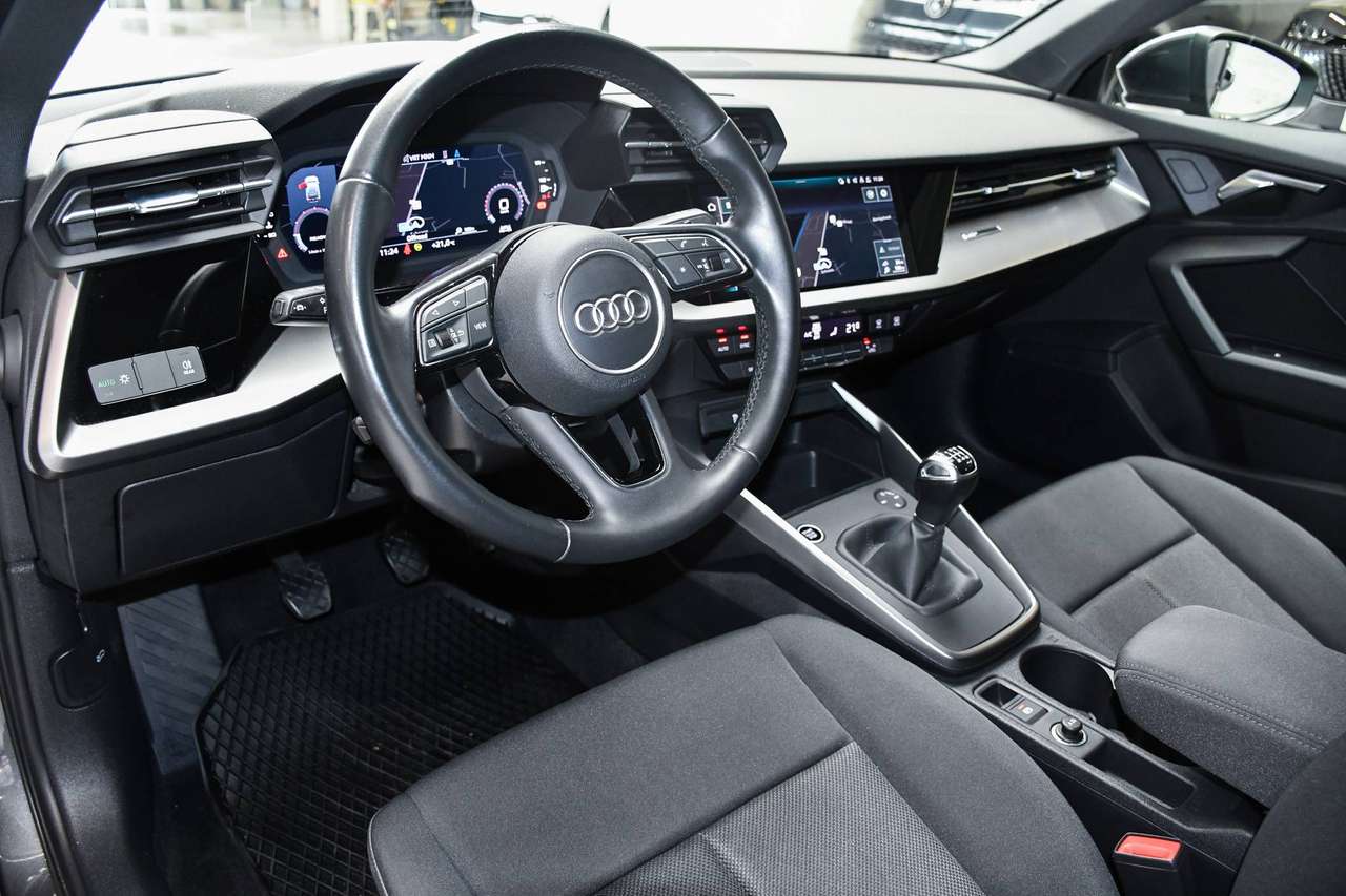 Audi A3 A3 Sportback 30 TFSI S line - NAVIGATIE / SMARTLINK / PDC / CC — foto 8 van 19