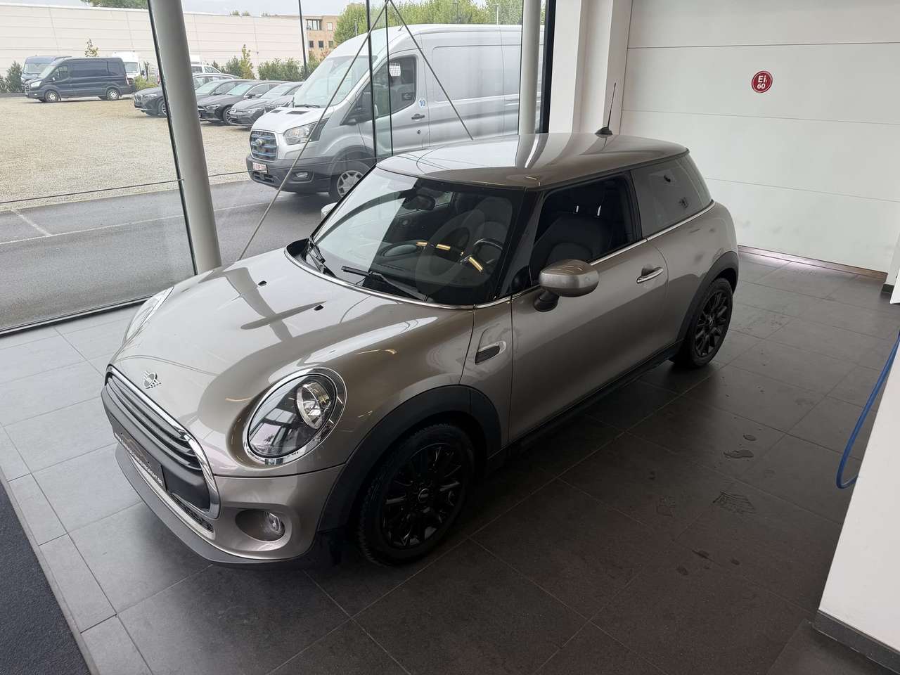 MINI One BENZINE AUTOMAAT SLECHTS 44000KM!!!! — foto 3 van 18