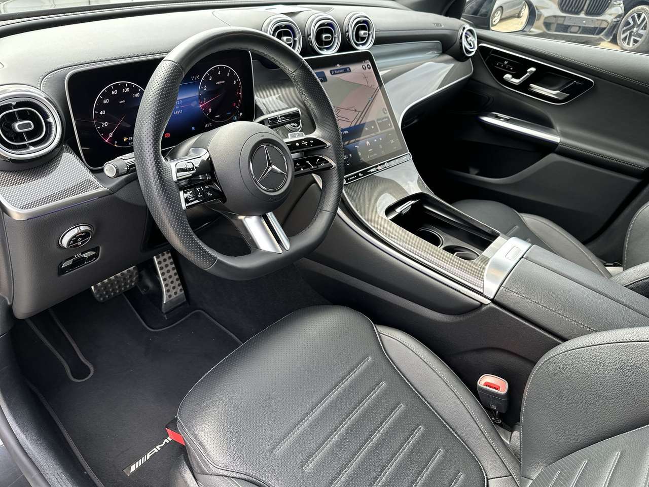 Mercedes-Benz GLC 200 Coupé AMG Line Pano dak Trekhaak  Air Body Control 20" FULL FULL OPTION!!! — foto 17 van 18