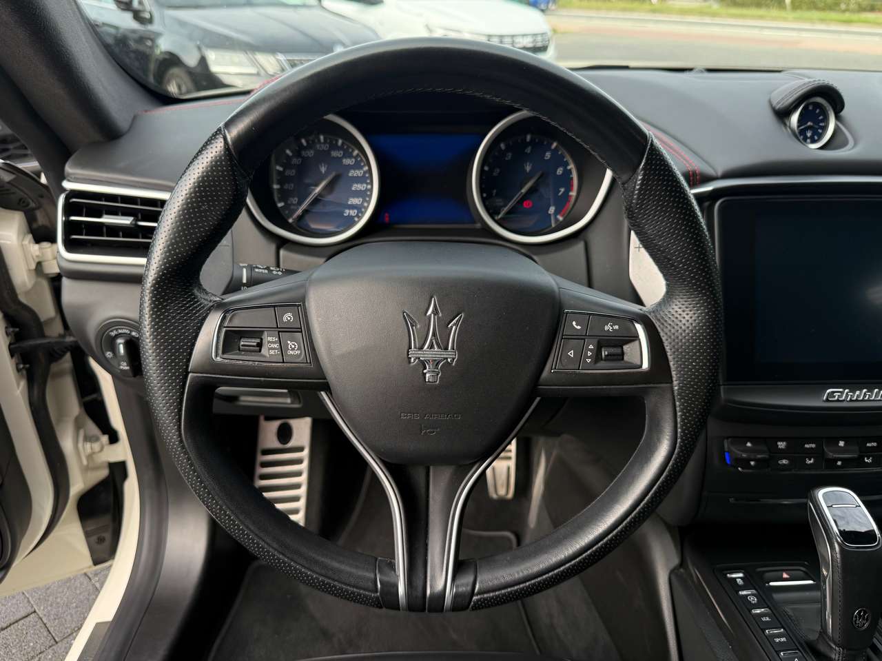 Maserati Ghibli 3.0 V6 BiTurbo GranSport Full option !! — foto 9 van 19