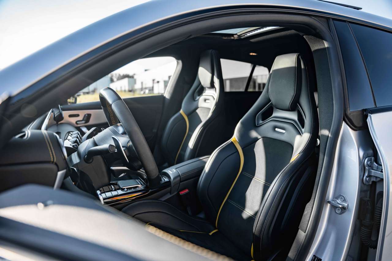 Mercedes-Benz CLA 45 AMG AMG*PANO*LED*BURMESTER*AMG SEAT*360 CAMERA* — foto 18 van 25
