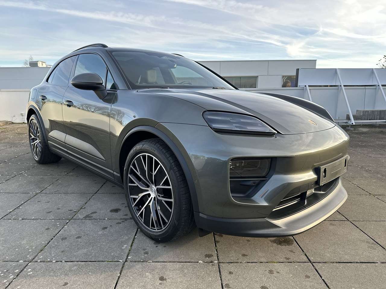 Porsche Macan 4ELEK/21"/PANODAK/TREKH/LEDER/AVENTURIENGROEN
