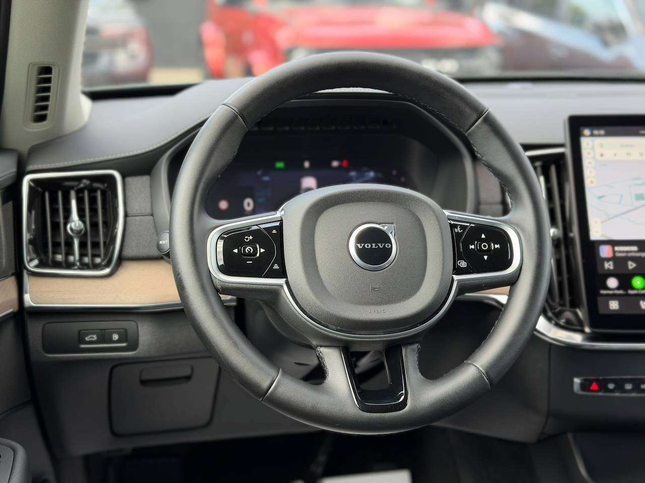 Volvo XC90 T8 PHEV PLUS DARK 7-ZIT HARMAN KARDON MEMORY SEATS APPLE CARPLAY — foto 8 van 20
