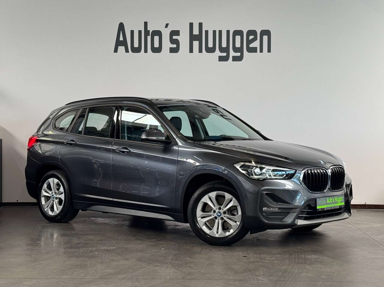 BMW X1 xDrive25e | Head-up Display | Cruise Control