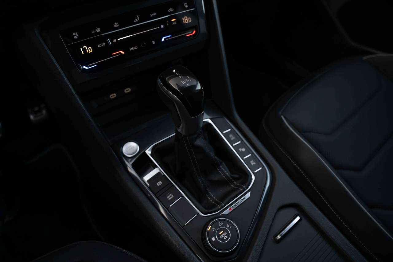 Volkswagen Tiguan Allspace 2.0 TSI 4M R-Line LED/VIRTUAL/ACC/360°/TREKHAAK — foto 18 van 25