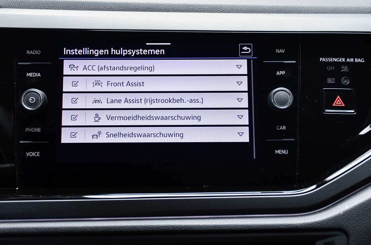 Volkswagen Taigo Taigo 1.0 TSI R-Line OPF DSG R-Line - NAVI SMARTLINK / CAMERA / ACC — foto 13 van 20