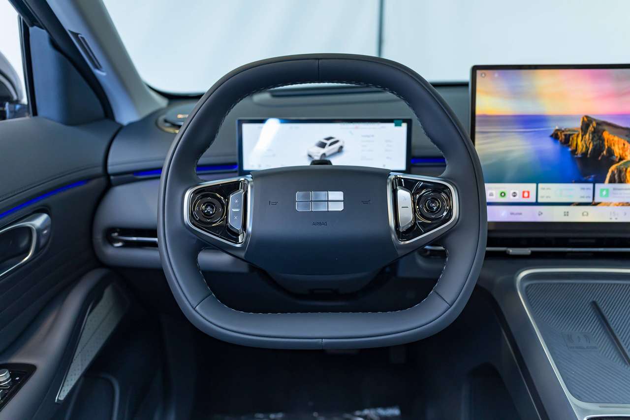 Geely Starray EM-i MAX+|136KM ELEK.BEREIK|8-JAAR-GARANTIE|PANO|MASSAGE|HEAD-UP|PREMIUM-SOUND|360°|KEYLESS|ZETELKOEL.|ZETELVERW. (v/a)| — foto 23 van 25