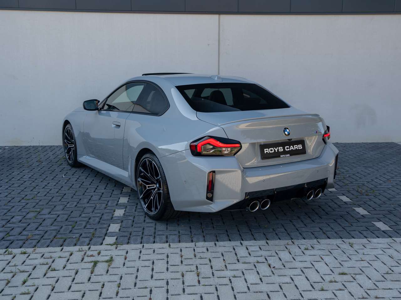 BMW M2 NEW CONDITION/PANORAMA/HEAD-UP DISPLAY/CAMERA/1ST OWNER/BELGIUM CAR — foto 8 van 25