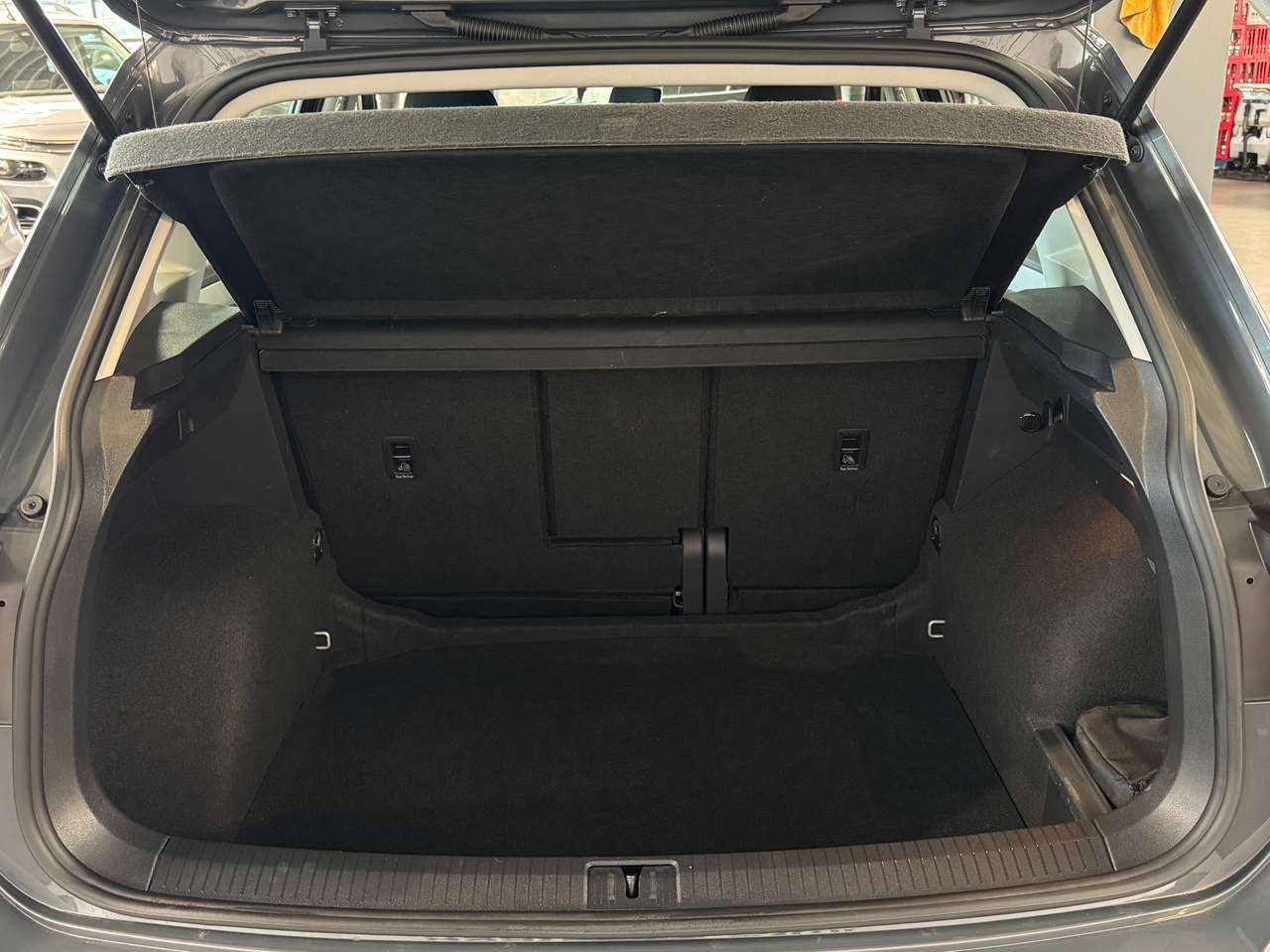 Volkswagen Tiguan 1.5 TSI Life Navigatie / Camera / DAB — foto 5 van 17