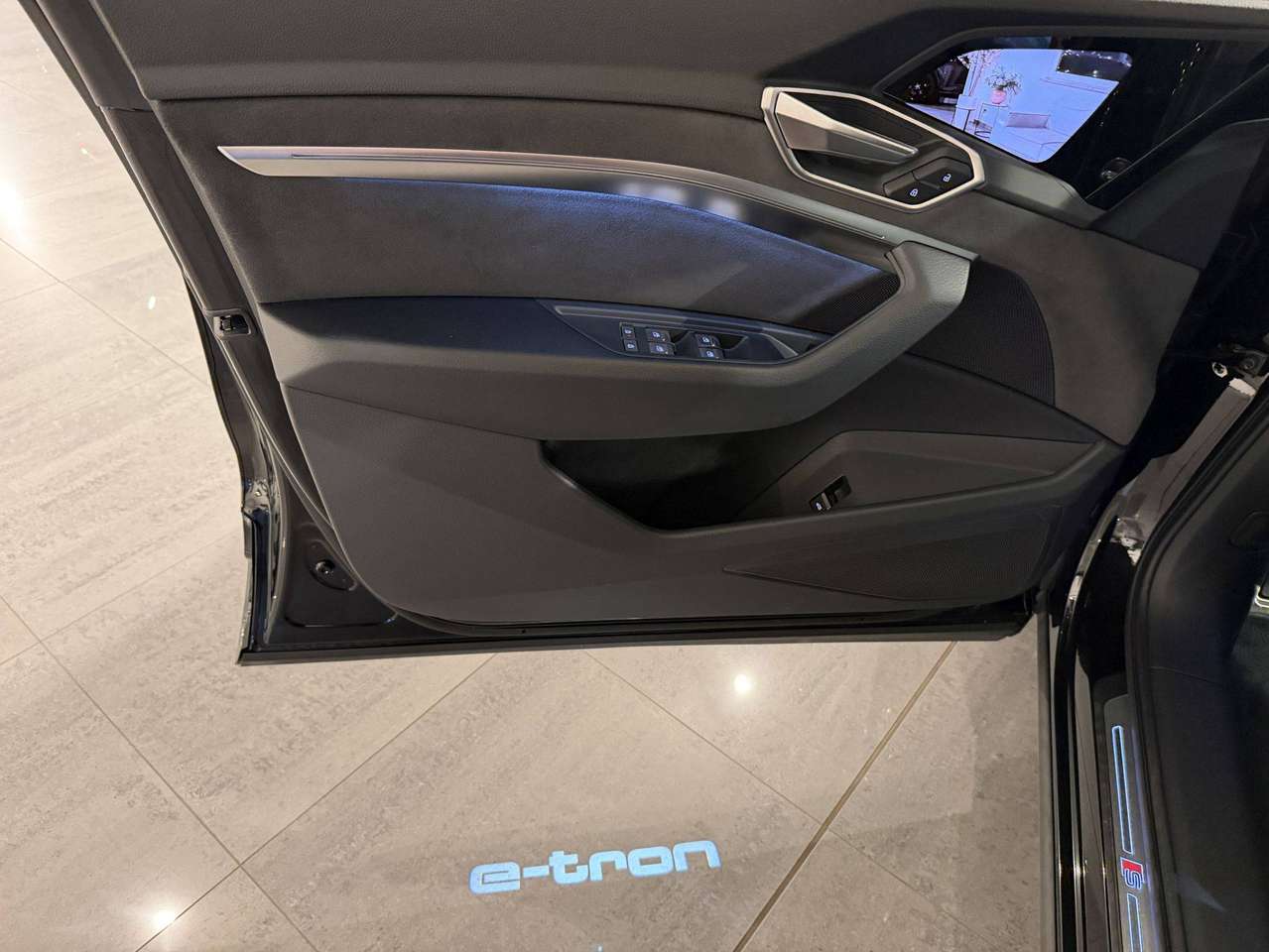 Audi Q8 e-tron SOLD BIJ GARAGE VRIENS YVES BV!!!! — foto 14 van 24