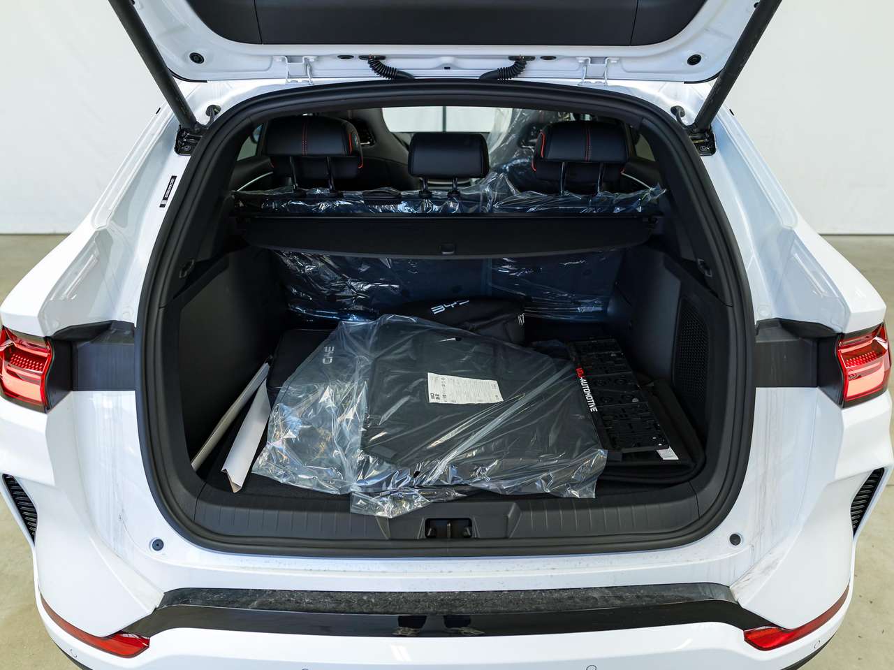 BYD Seal U ONMIDDELIJK LEVERBAAR!||BYD Seal U Boost pHEV | NIEUW | 6J GARANTIE — foto 11 van 25