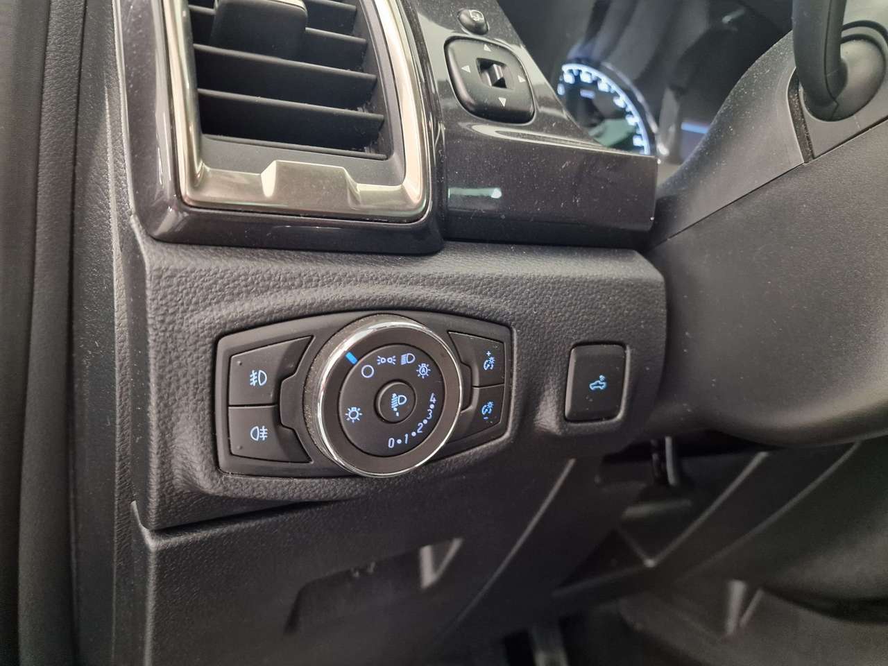 Ford Ranger WILDTRAK 213PK AWD AUTOMAAT 23800+BTW — foto 13 van 15