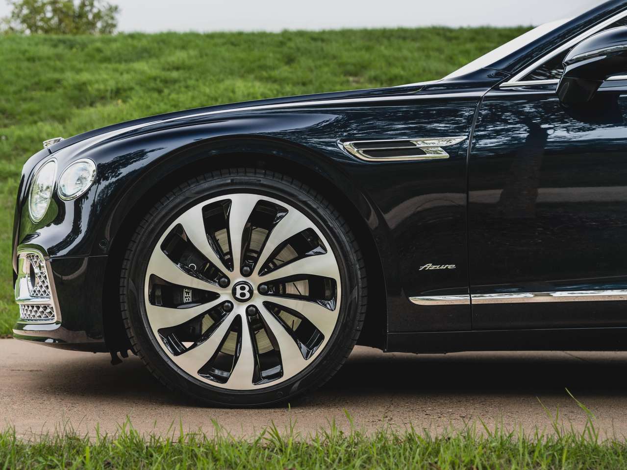 Bentley Flying Spur AZURE HYBRID - 4 SEAT - TOURING SPECIFICATION — foto 3 van 25