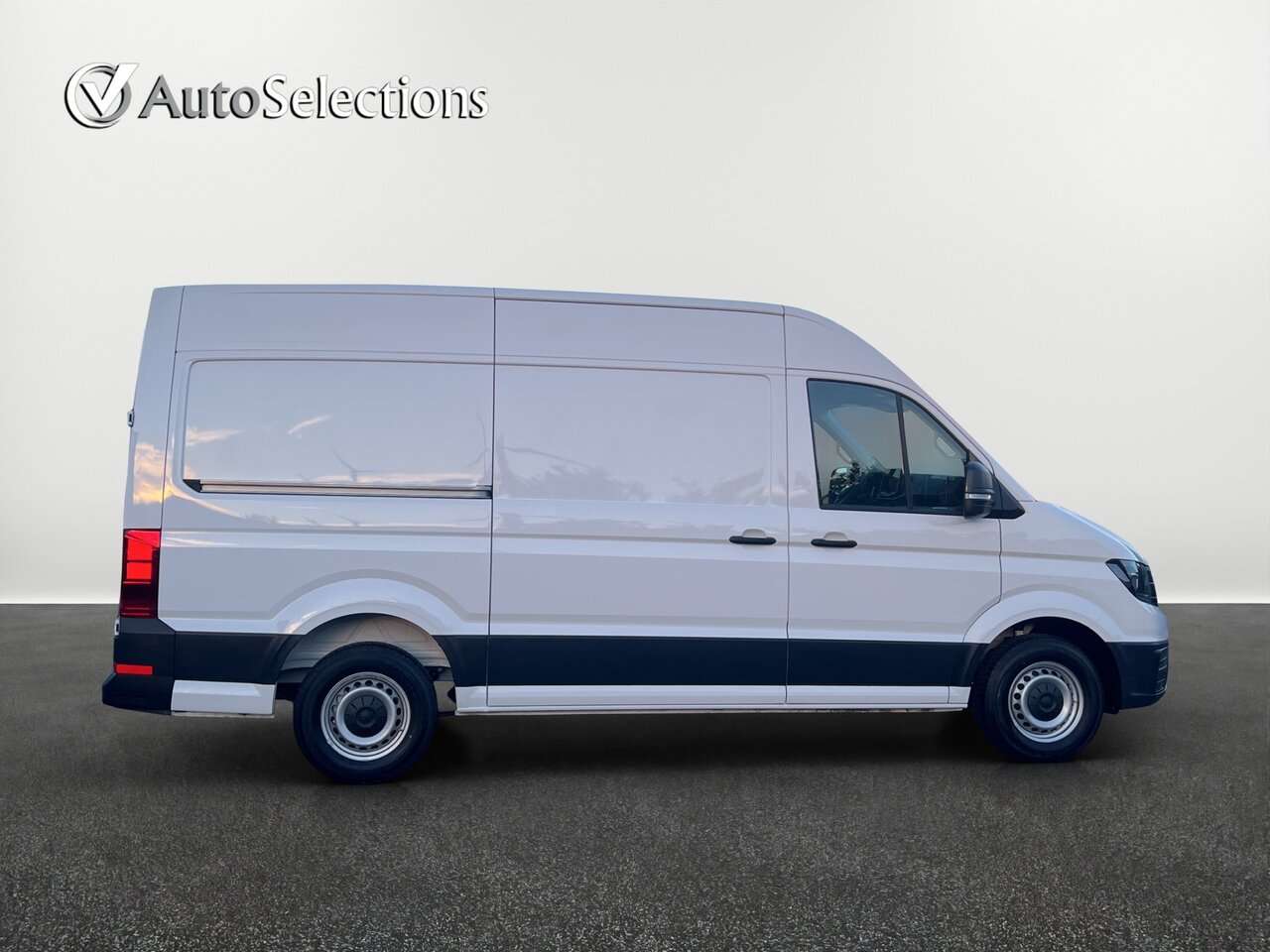 Volkswagen Crafter L3H3 Carplay/Camera / — foto 2 van 14