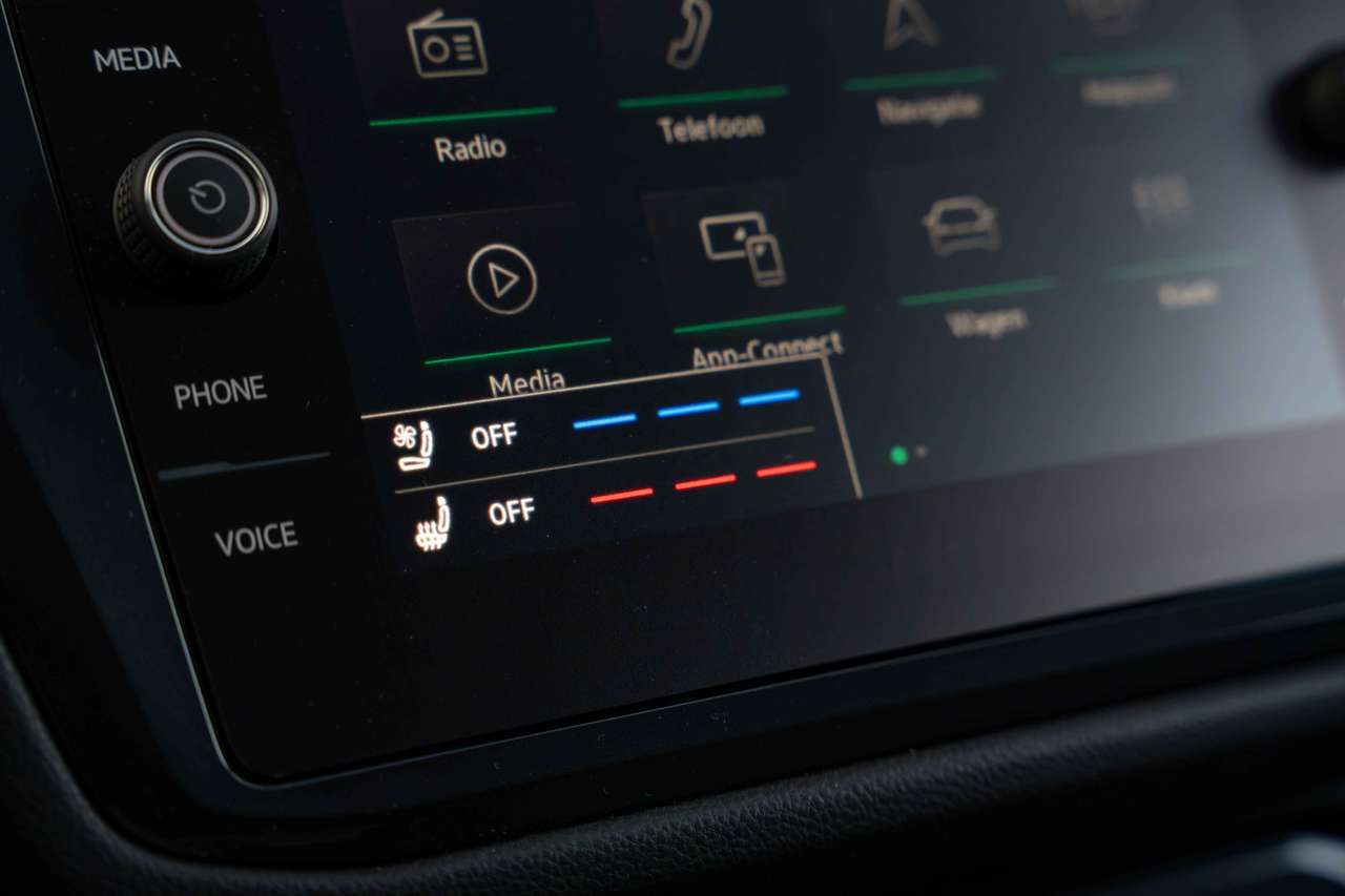 Volkswagen Tiguan Allspace 2.0 TSI 4M R-Line LED/VIRTUAL/ACC/360°/TREKHAAK — foto 21 van 25