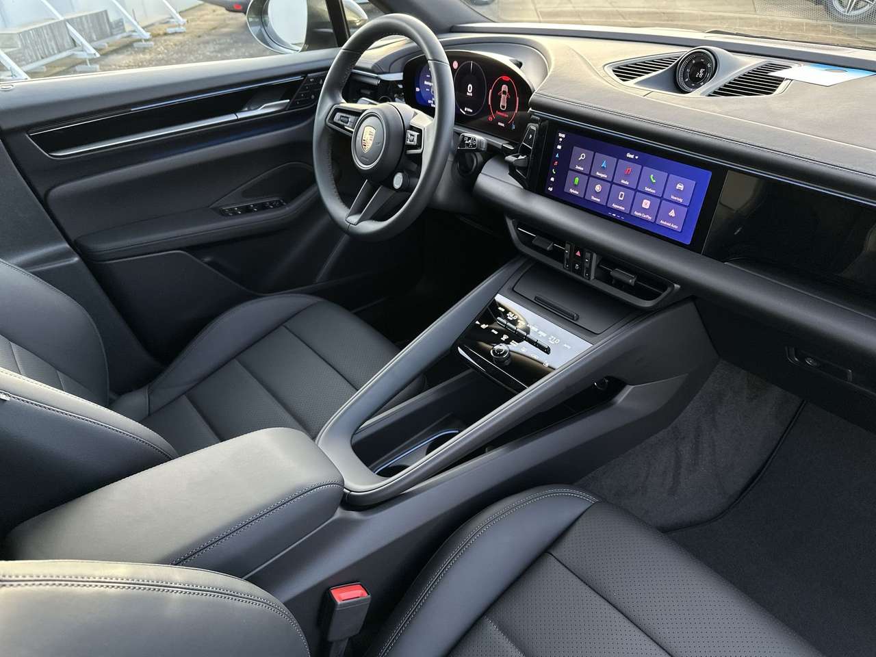 Porsche Macan 4ELEK/21"/PANODAK/TREKH/LEDER/AVENTURIENGROEN — foto 17 van 19