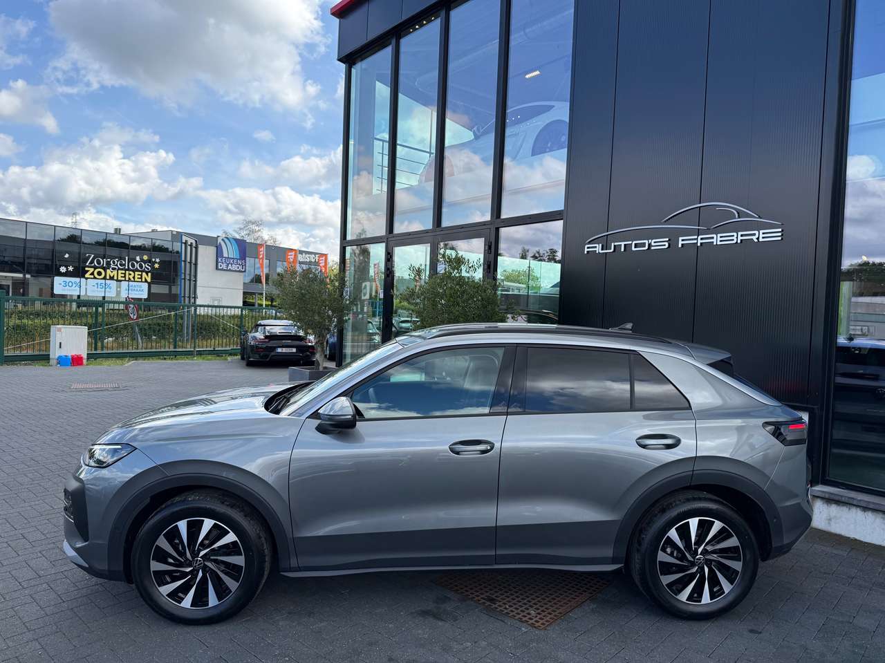 Volkswagen T-Roc 1.5 eTSI mHEV  150 pk Hybride DSG Nieuw !! — foto 5 van 23