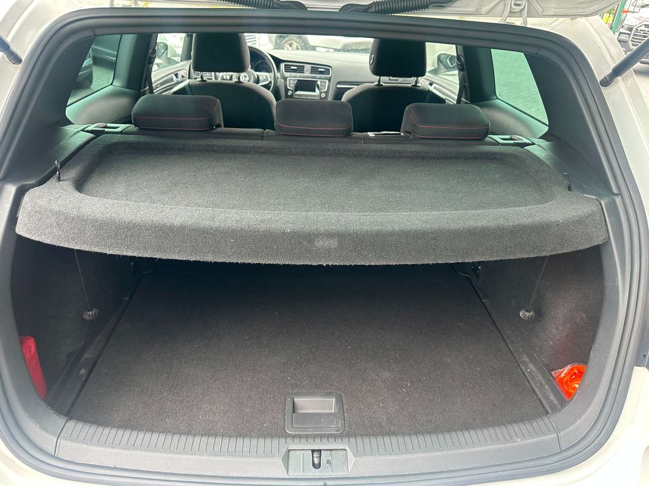 Volkswagen Golf GTI 20 GTI DSG Performance 19999 euro = Prix marchand — foto 12 van 13