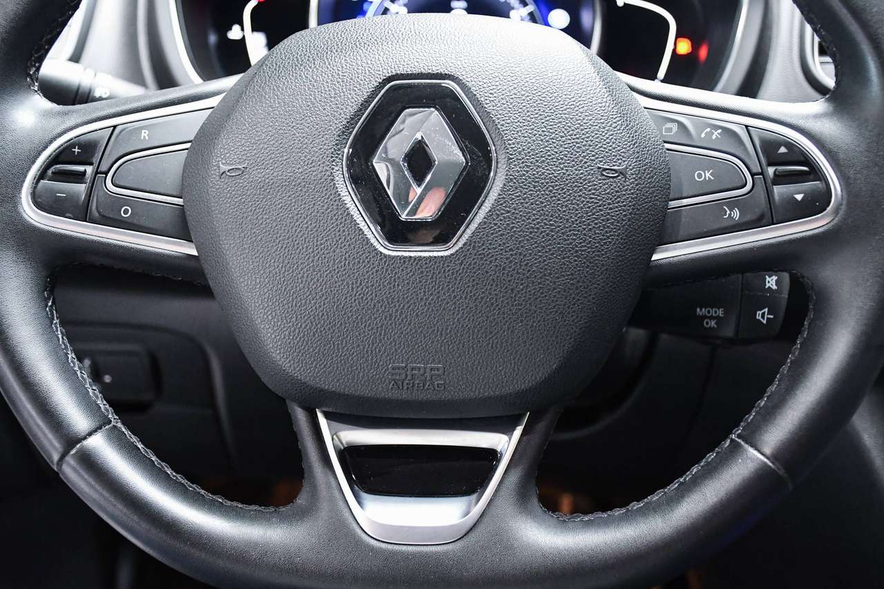 Renault Scenic Scenic 1.33 TCe Intens EDC - NAVIGATIE / CAMERA / SMARTLINK / BLIS / PDC / CC — foto 18 van 20