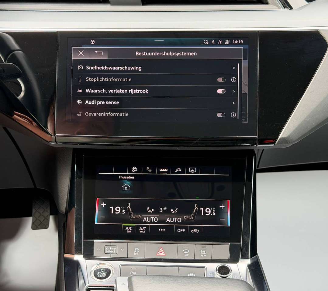 Audi e-tron 95 kWh 55 LEDER QUATTRO S-LINE CAMERA ELEKKOFFER KEYLESS — foto 13 van 14