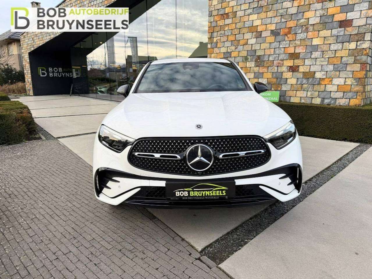 Mercedes-Benz GLC 200 Coupé 4Matic  AMG Line/Nightpakket/Distronic/Trekhaak/MultibeamMemorypakket — foto 3 van 21