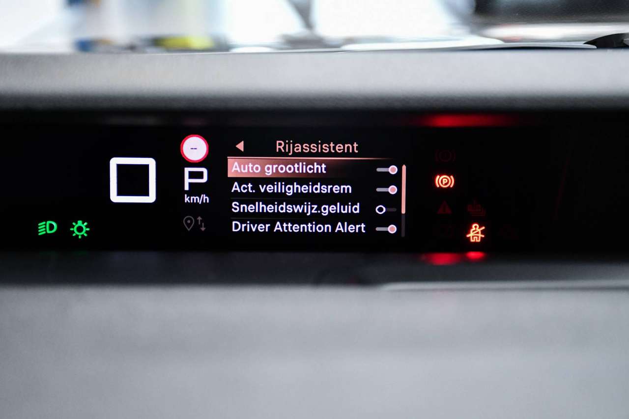 Citroen C3 Aircross C3 Aircross 1.2 Turbo MHEV You Pack Plus e-DCS6 7pl. - NAVIGATIE / CAMERA / BLIS / SMARTLINK — foto 14 van 20