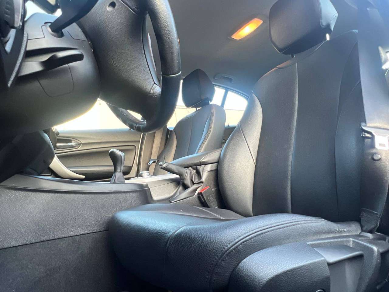 BMW 116 leder - cruise - vers onderhoud - mogelijkheid tot CarPlay — foto 21 van 25