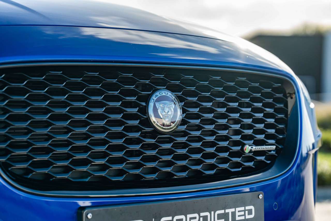 Jaguar E-Pace R-DYNAMIC-LED*PANO*MERIDON* — foto 3 van 25