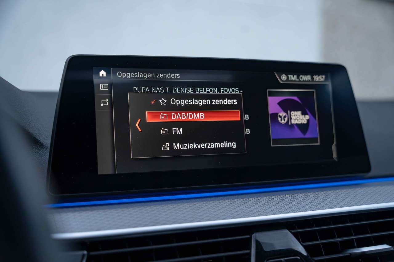 BMW 530 e M-Sport LASER/OPENDAK/H&K/HUD/360°/19"/MEMORY/DAB — foto 19 van 25