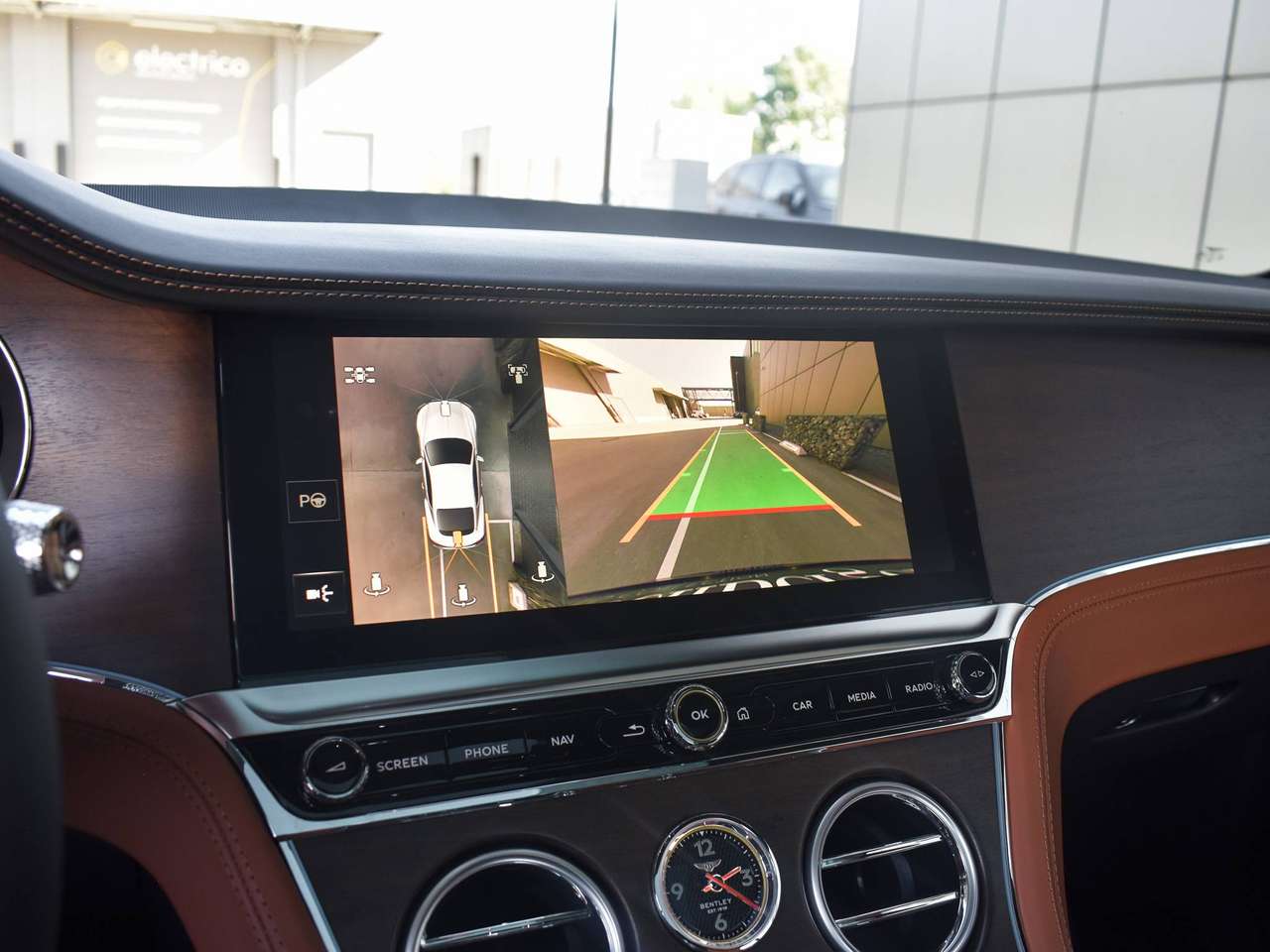 Bentley Continental GT 4.0 V8 PHEV | AZURE SPEC. | 550km/ NIEUW — foto 25 van 25
