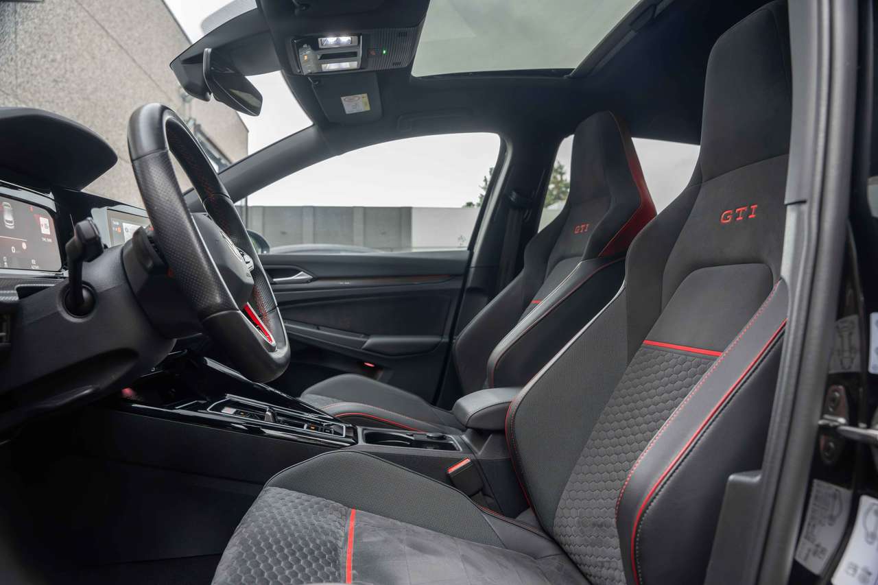 Volkswagen Golf GTI Clubsport PANO/AKRA/IQLIGHTS/19"/ACC/CAMERA/CARPLAY — foto 11 van 25