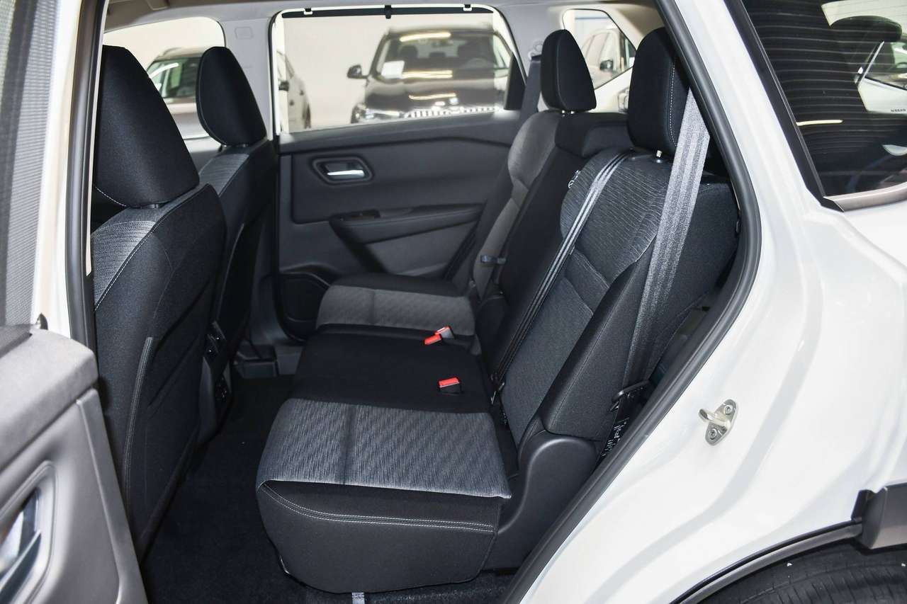 Nissan X-Trail X-Trail 1.5 T MHEV Accenta 7pl. X-tronic - NAVIGATIE SMARTLINK / CAMERA / ACC / BLIS / PDC — foto 9 van 21