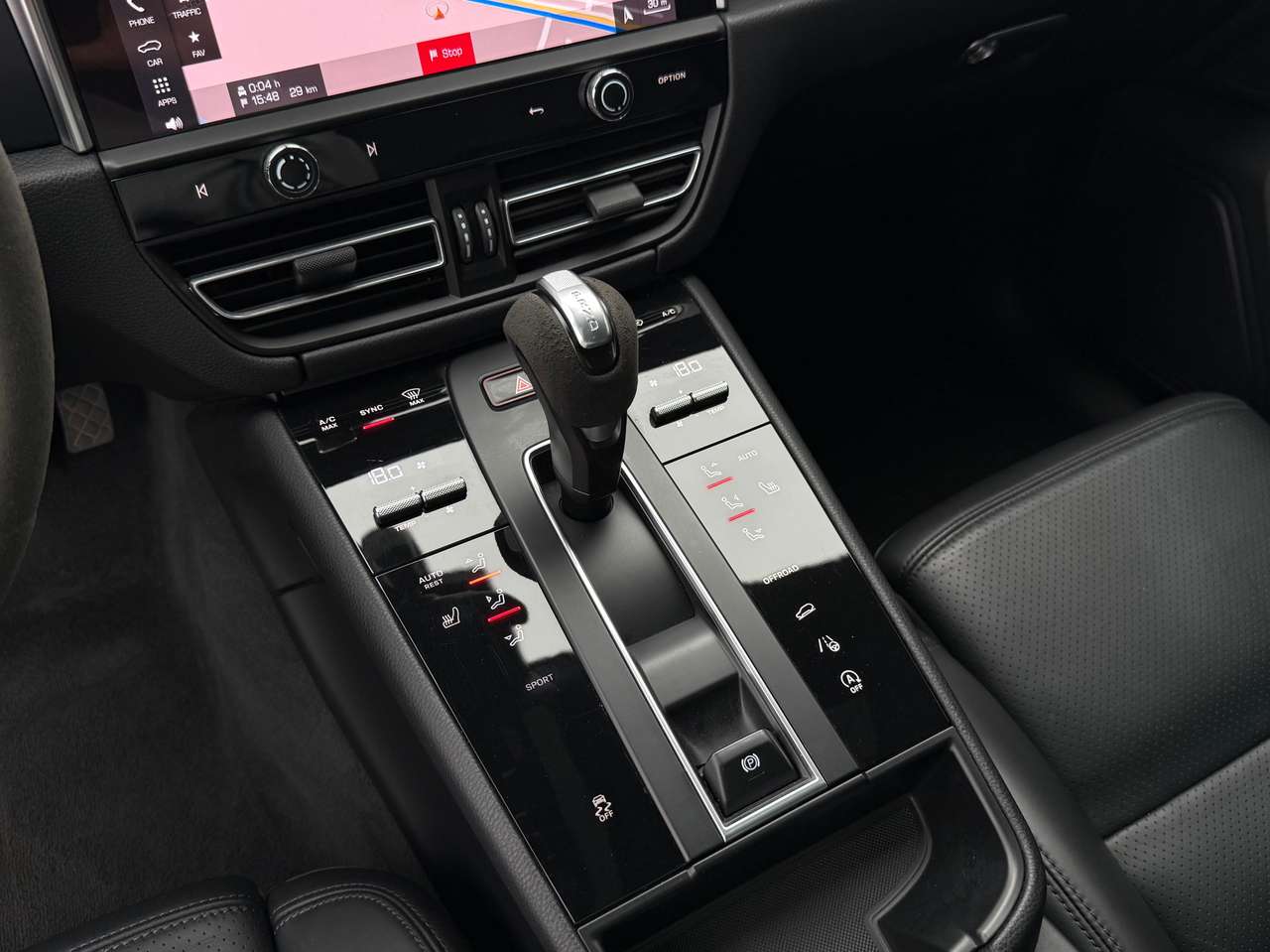 Porsche Macan Macan l GTS Look l 18-Ways l Pano — foto 19 van 23