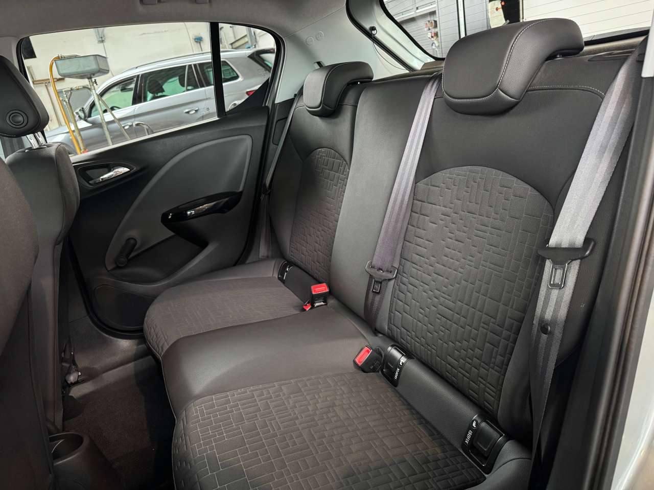 Opel Corsa 1.2i Enjoy met 12 maanden garantie! — foto 5 van 14