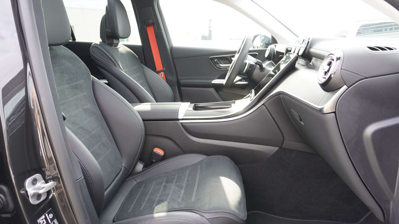 Mercedes-Benz GLC 300 e 4M AMG/PANODAK/DISTR/NIGHTPAK/PARKEERPAK 360 CAM — foto 13 van 19