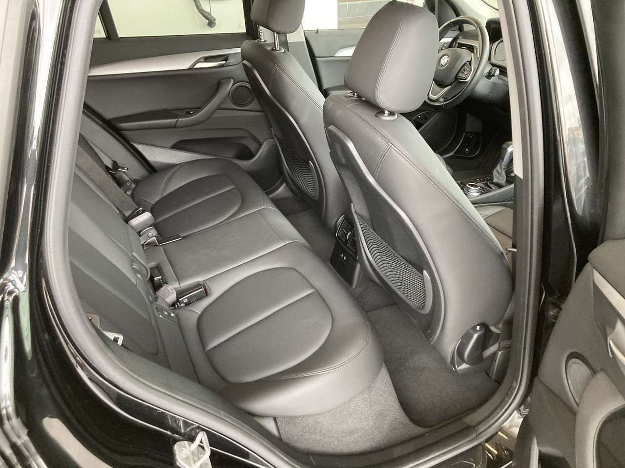 BMW X1 X DRIVE PHEV  AWD AUTOMAAT — foto 7 van 17