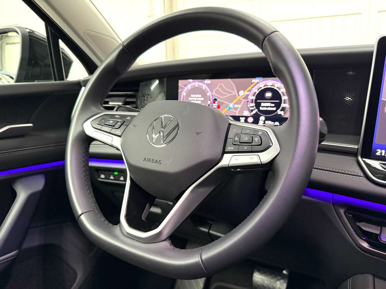 Volkswagen Tayron Tayron 1.5 eTSI ACT Life 7pl. DSG 360°CAM*TREKH*IQ LIGHT*TRAVEL ASS*BLIS*ACC*CARPLAY*DAB*NAVI*AC3ZONE — foto 21 van 25