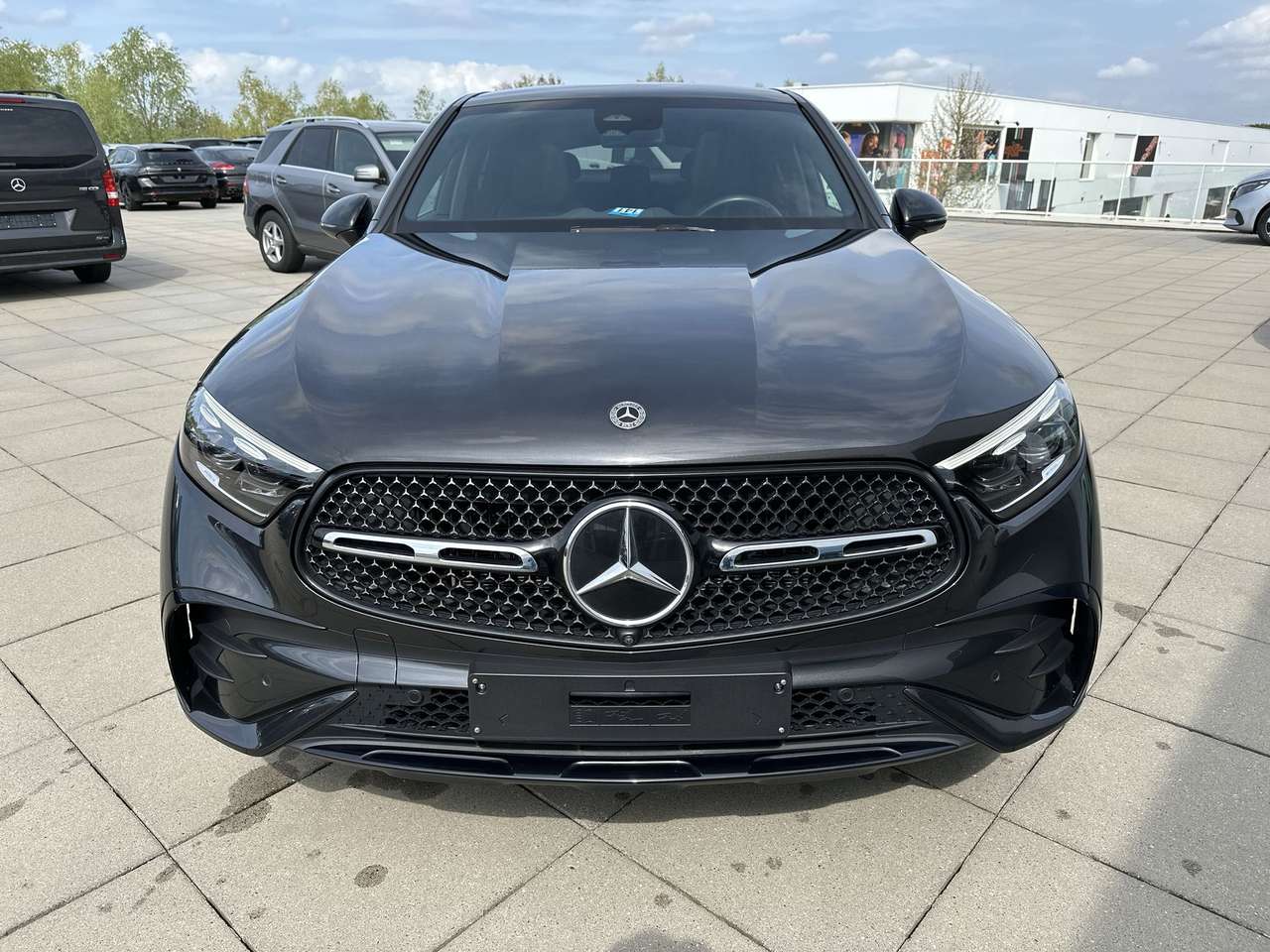 Mercedes-Benz GLC 200 Coupé AMG Line Pano dak Trekhaak  Air Body Control 20" FULL FULL OPTION!!! — foto 5 van 18