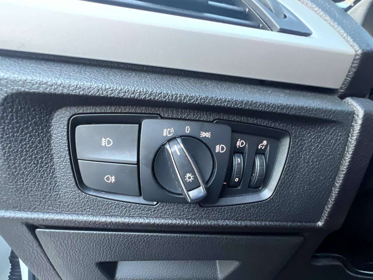 BMW 116 leder - cruise - vers onderhoud - mogelijkheid tot CarPlay — foto 18 van 25